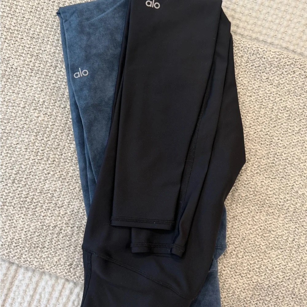 ALO Yoga Black and Dark Blue High-Rise Leggings